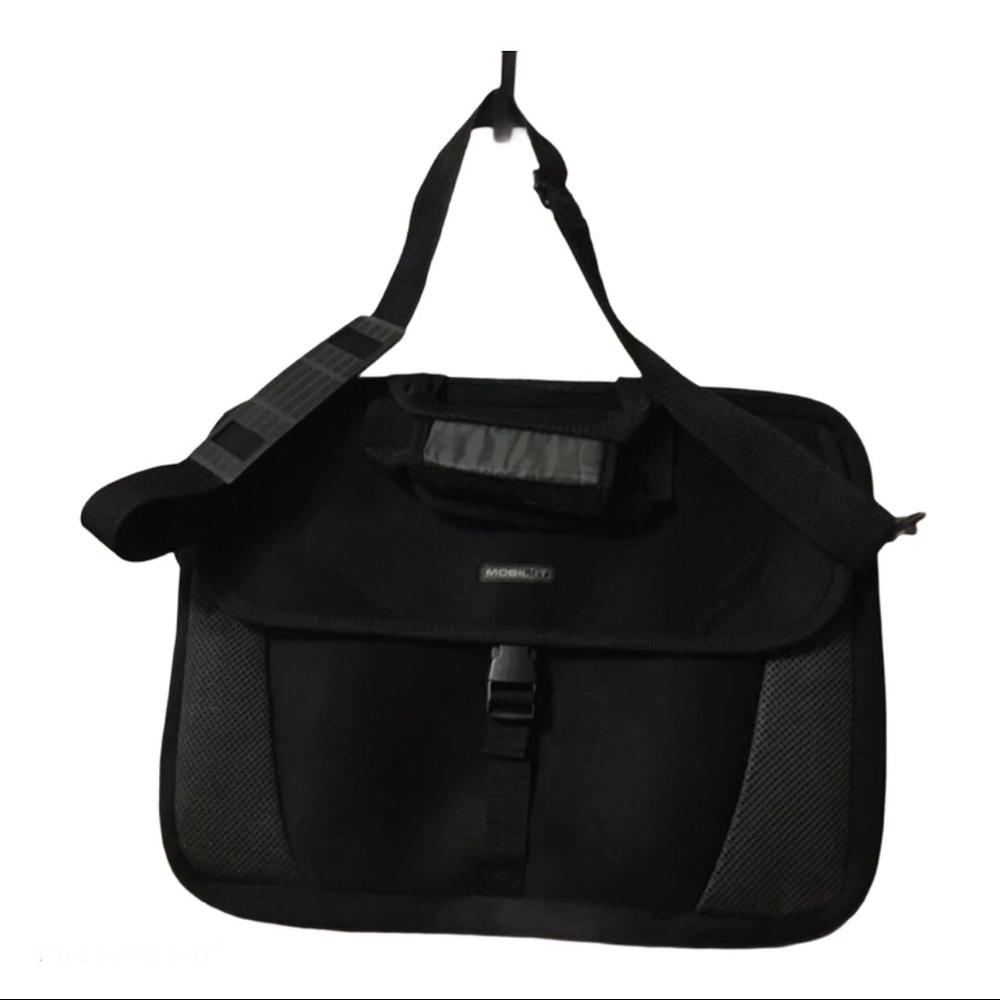 Mobil IT Black Laptop Bag